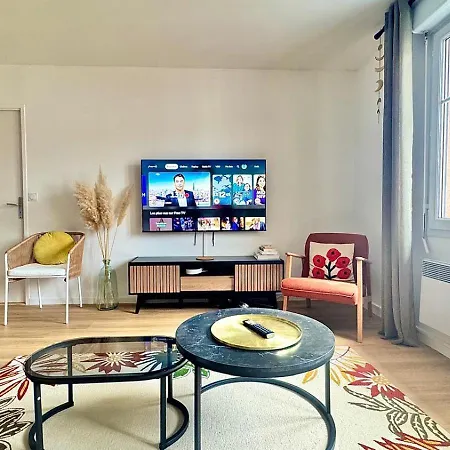 Cathedrale En Scene - Design & Lumineux - Gare Appartement